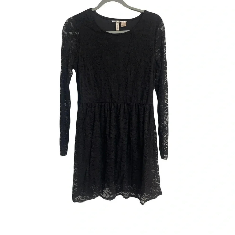 DIVIDED H&M black lace dress  Holiday size medium